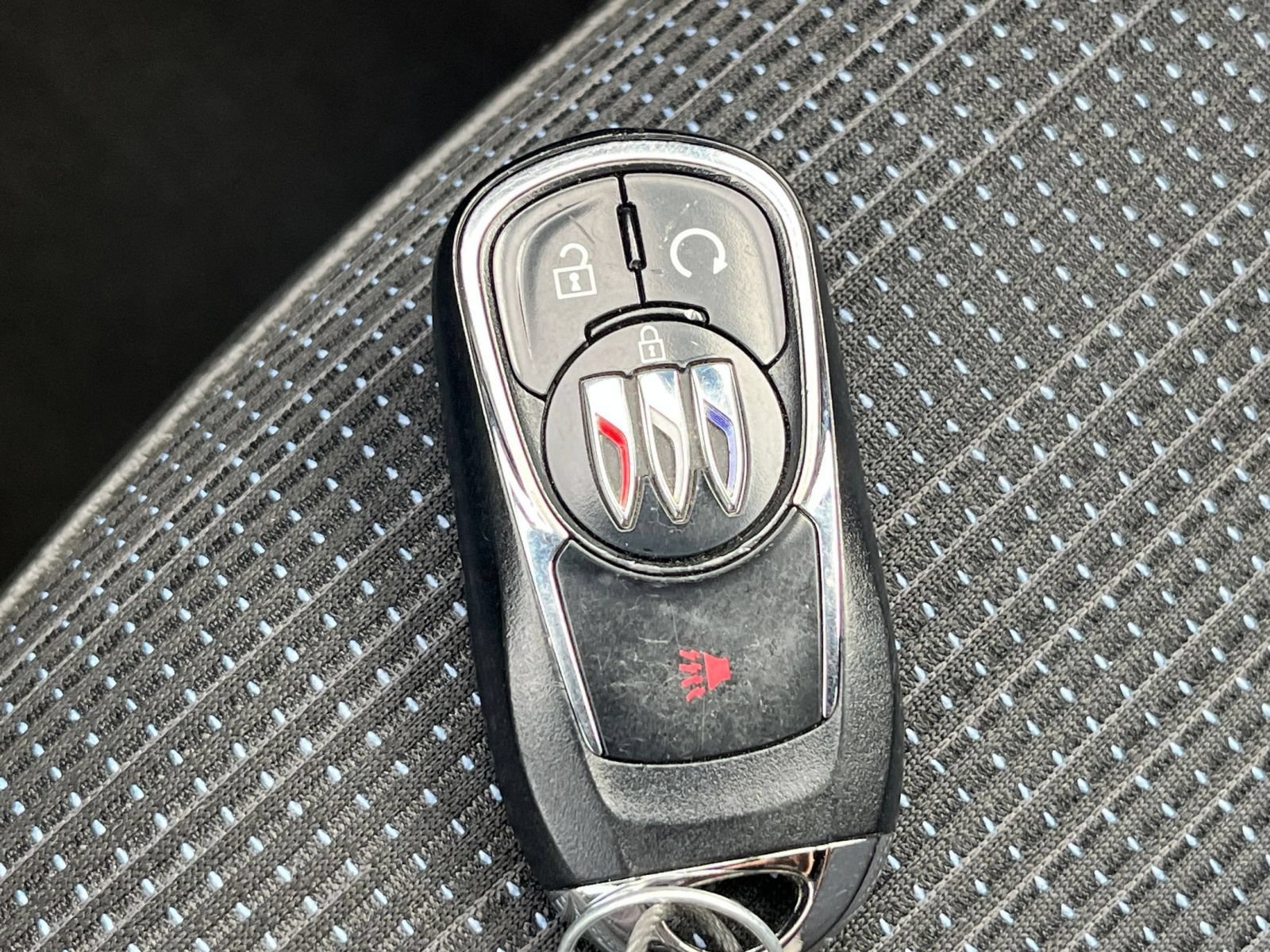 Used 2025 Buick Envista Sport Touring FWD image 23