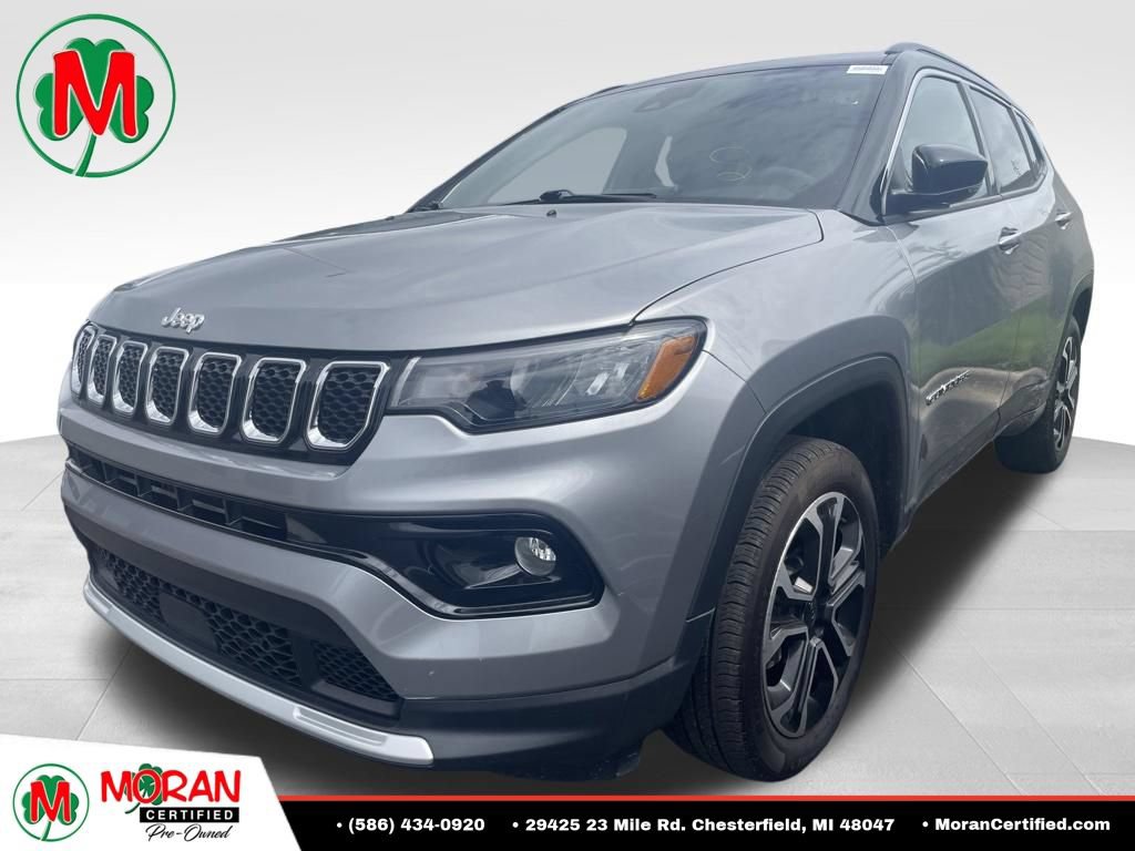 Used 2023 Jeep Compass Limited AWD/4WD image 1