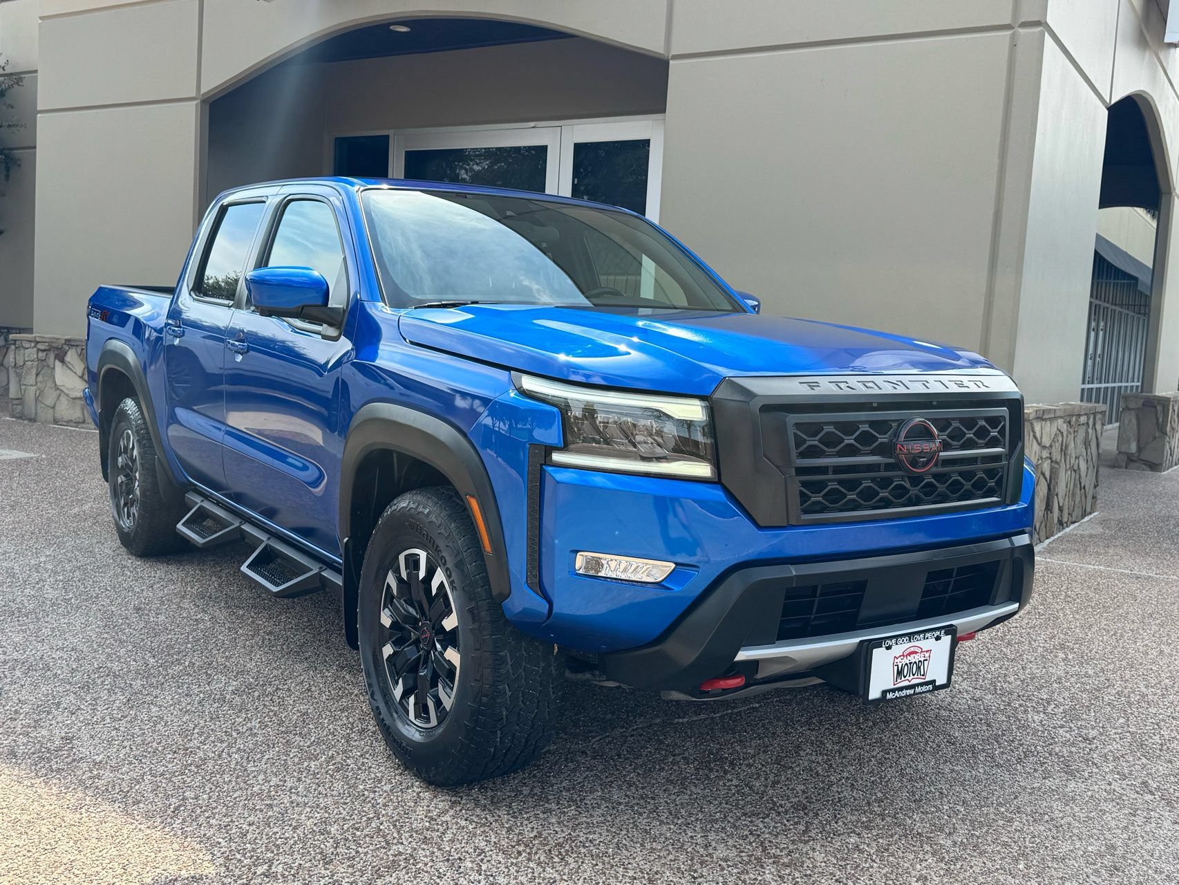 Used 2024 Nissan Frontier PRO-4X w/ Pro Convenience Package AWD/4WD image 6