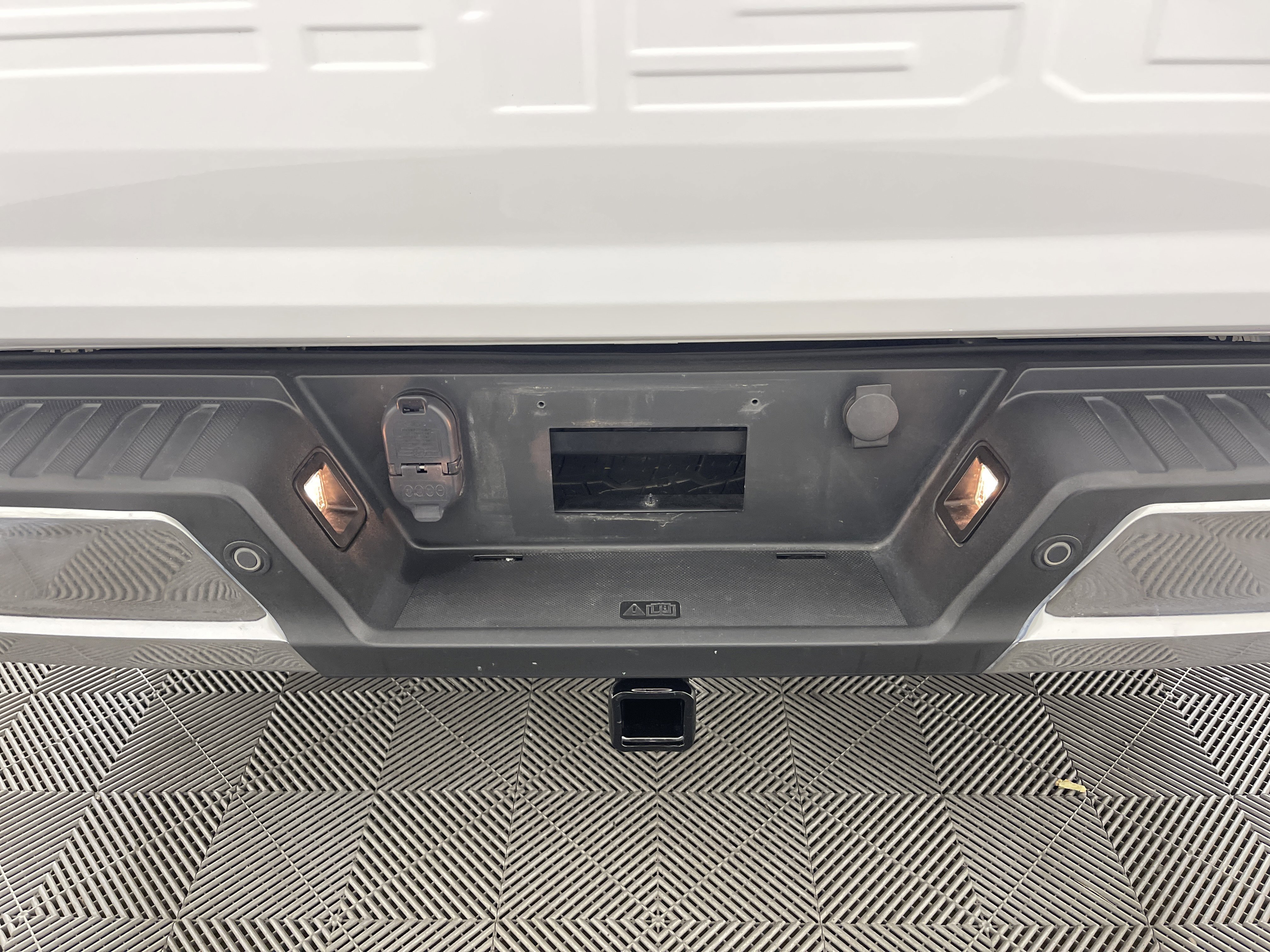 Used 2022 Ford F150 Lariat w/ Equipment Group 501A Mid image 7