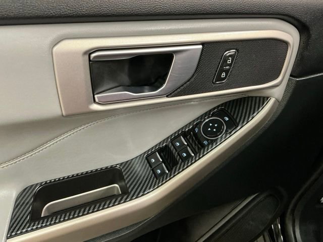 Used 2024 Ford Explorer XLT w/ Equipment Group 202A RWD image 15