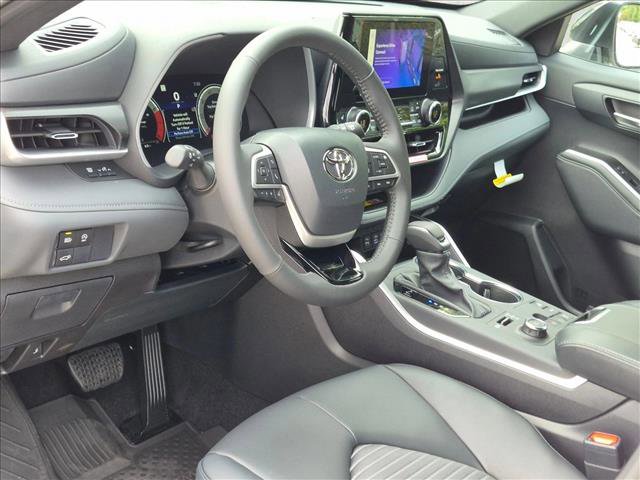 New 2026 Toyota Highlander XSE AWD/4WD image 3