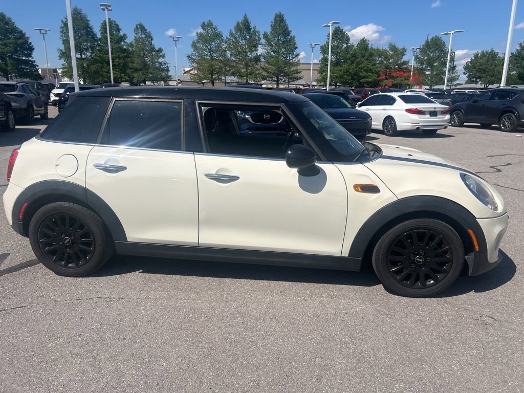 Used 2015 MINI Cooper 4-Door Hardtop FWD image 3