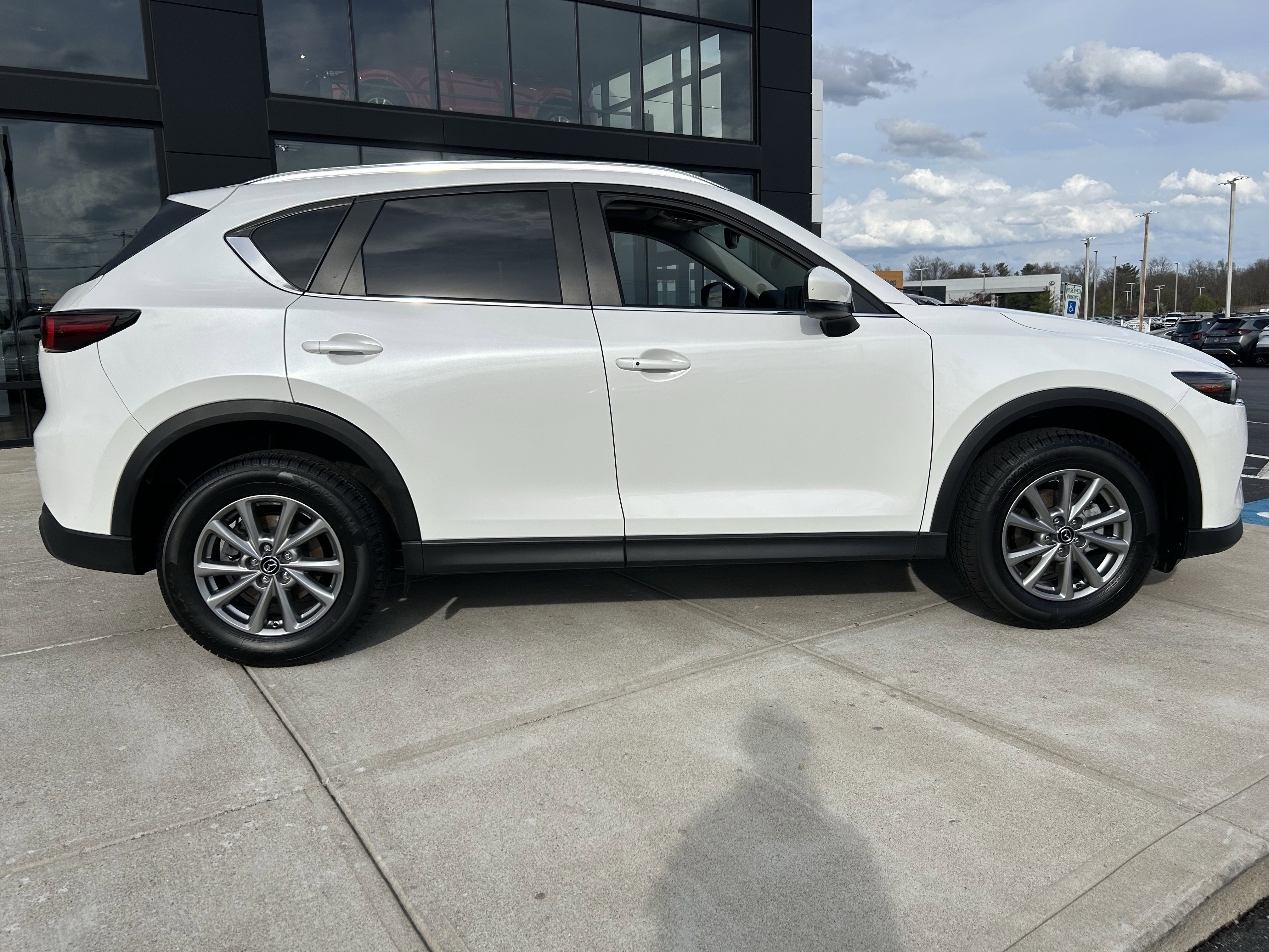 Used 2022 MAZDA CX-5 AWD 2.5 S w/ Preferred Package image 8