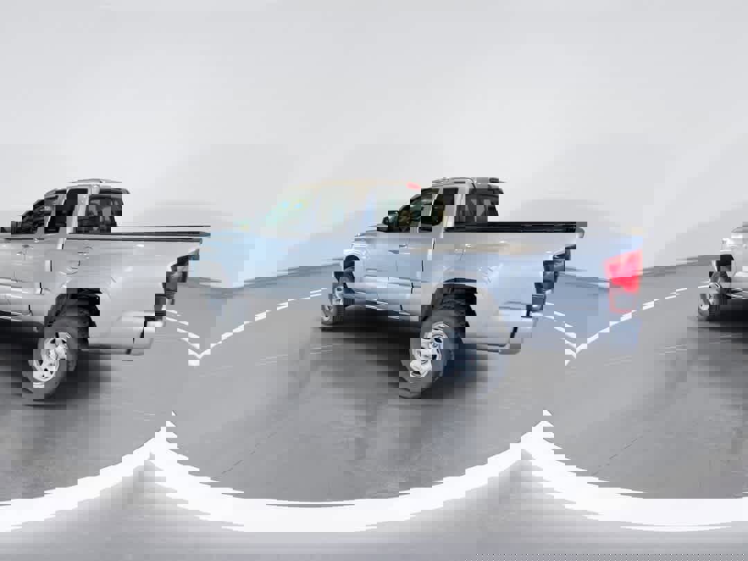 Certified 2018 Toyota Tacoma SR image 6