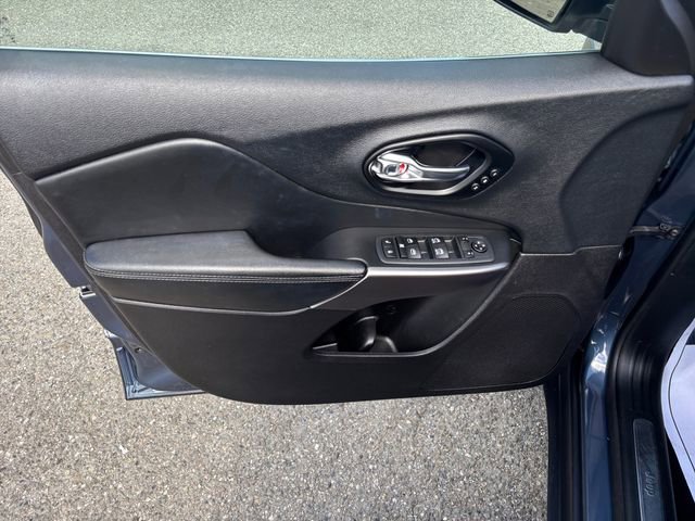 Used 2021 Jeep Cherokee Limited w/ Elite Package image 27
