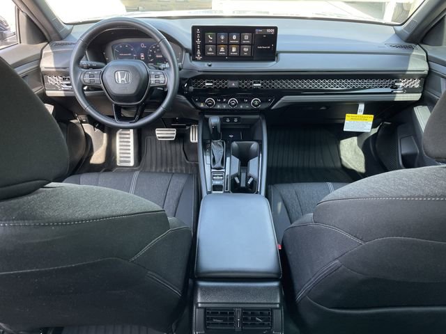 Used 2025 Honda Accord Sport image 10