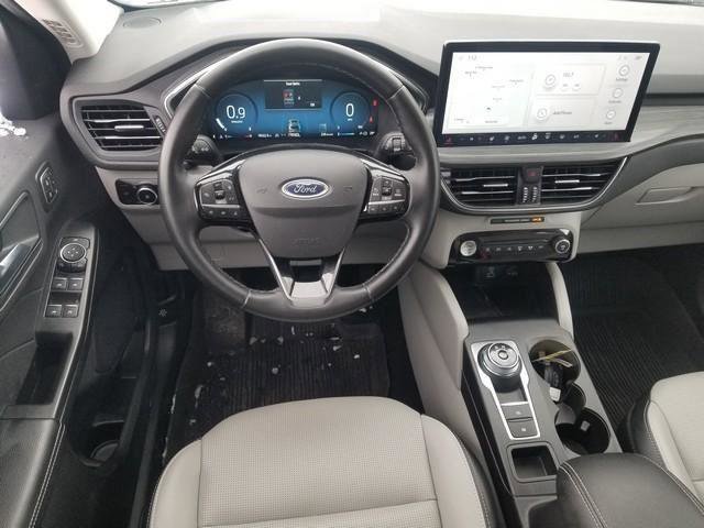 Certified 2023 Ford Escape Platinum image 17