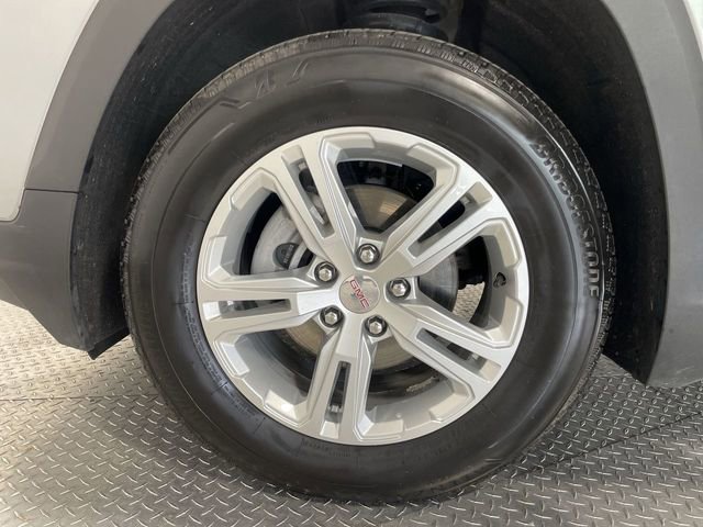 Used 2024 GMC Terrain SLE image 10