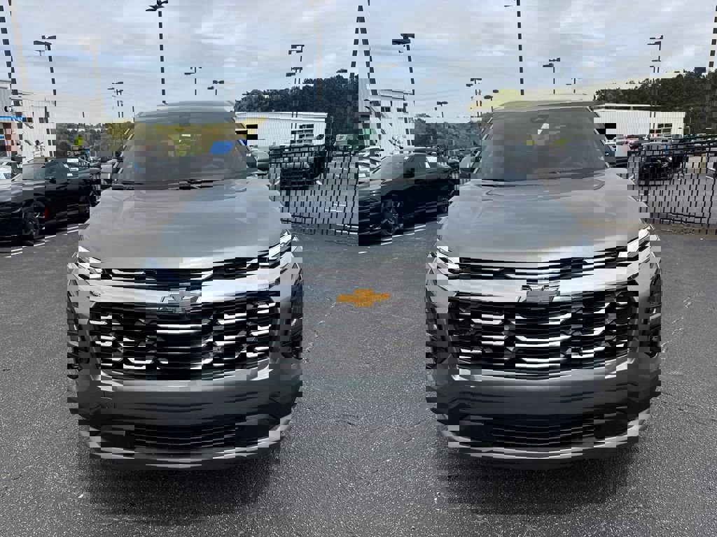 New 2026 Chevrolet Equinox LT image 3