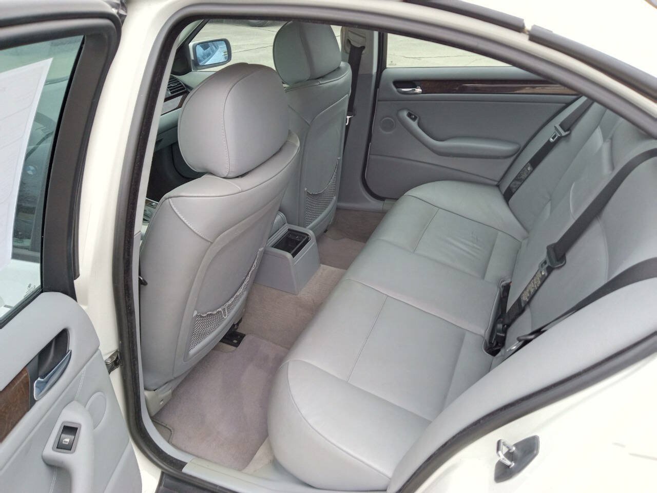 Used 2003 BMW 325i Sedan RWD image 8