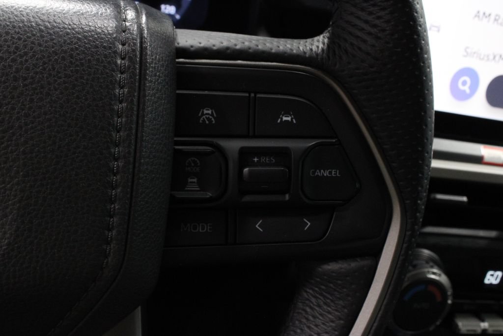 Used 2025 Toyota Tacoma TRD Off-Road AWD/4WD image 28