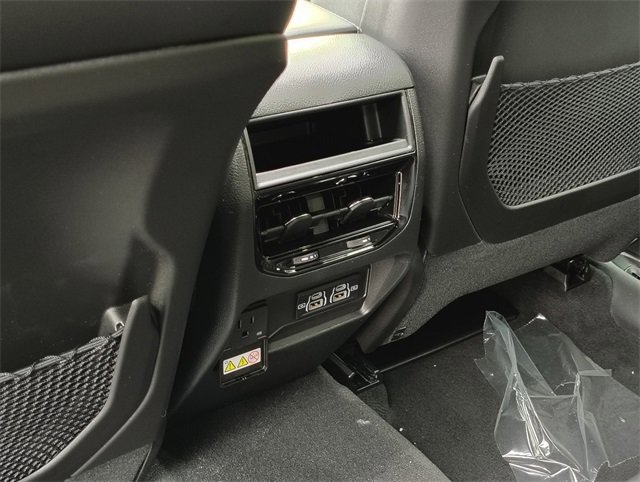 New 2025 Jeep Grand Cherokee Altitude image 32