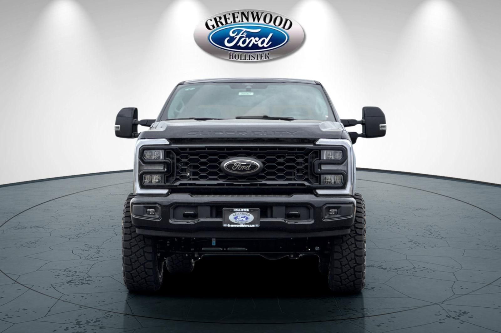 New 2026 Ford F250 Lariat w/ Black Appearance Package image 9