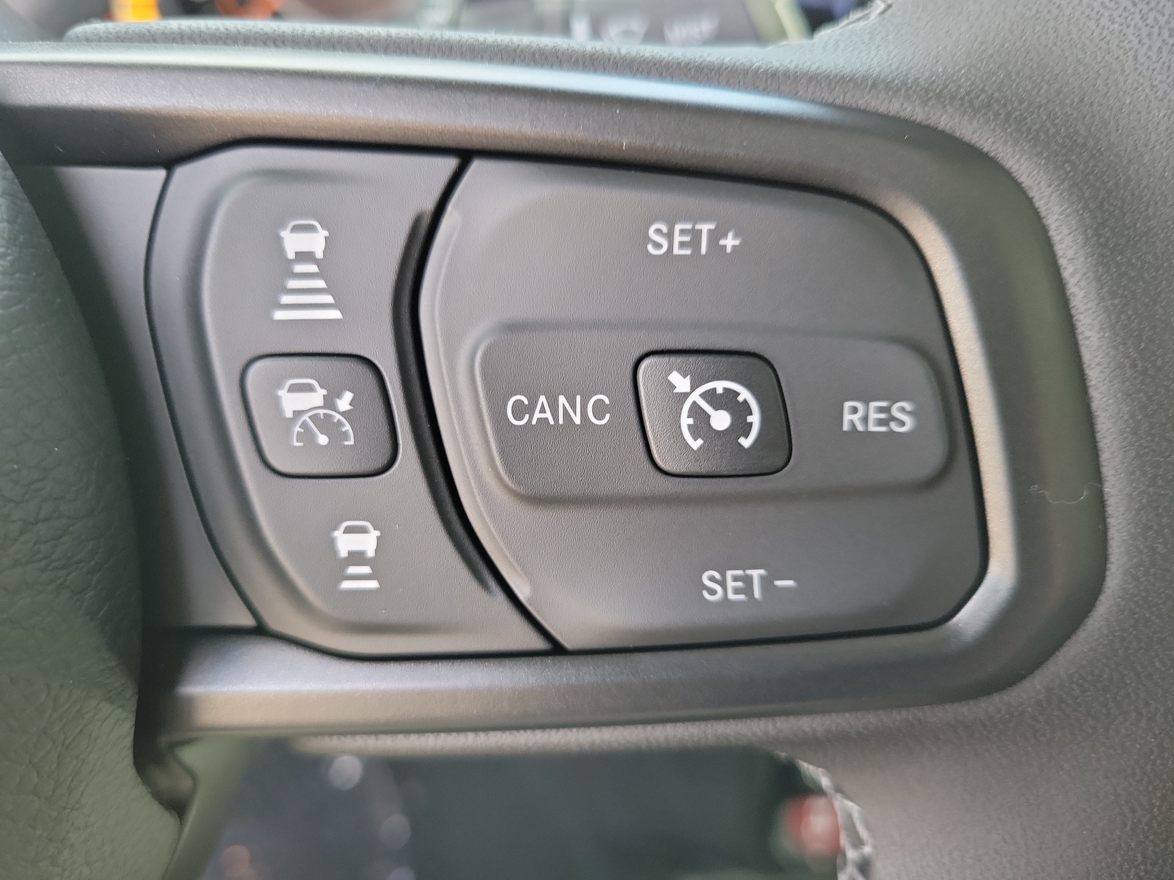 New 2026 Jeep Wrangler Unlimited Rubicon w/ Safety Group AWD/4WD image 15