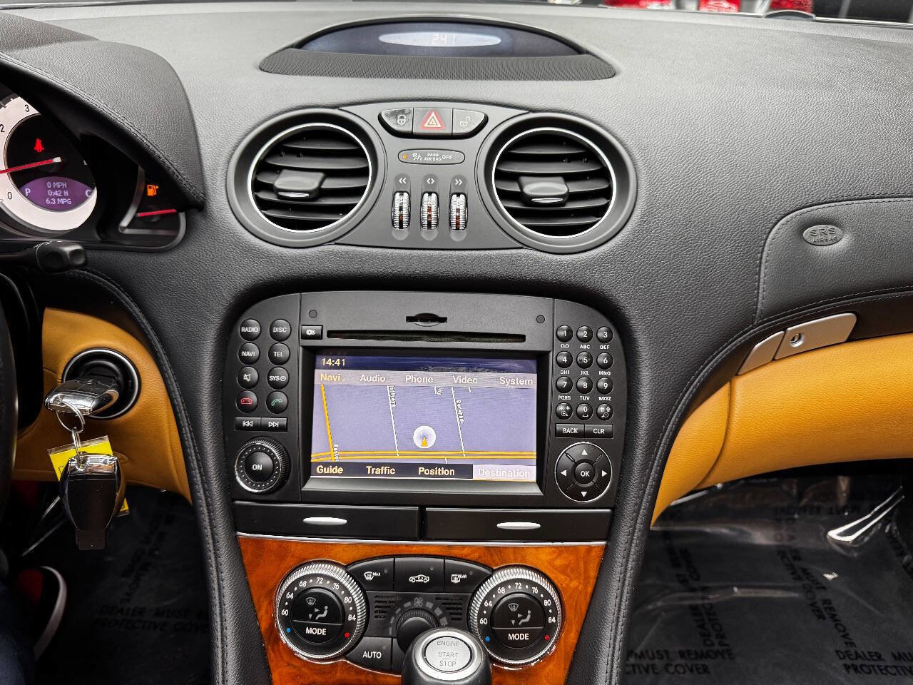 Used 2011 Mercedes-Benz SL 550 image 35