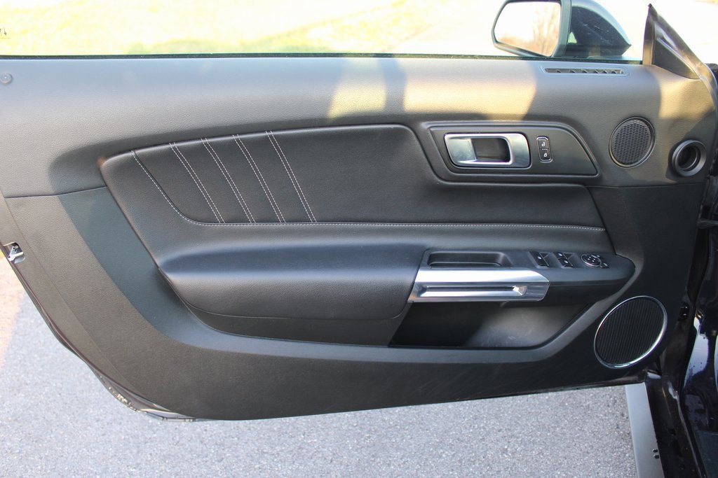 Used 2023 Ford Mustang Premium image 10