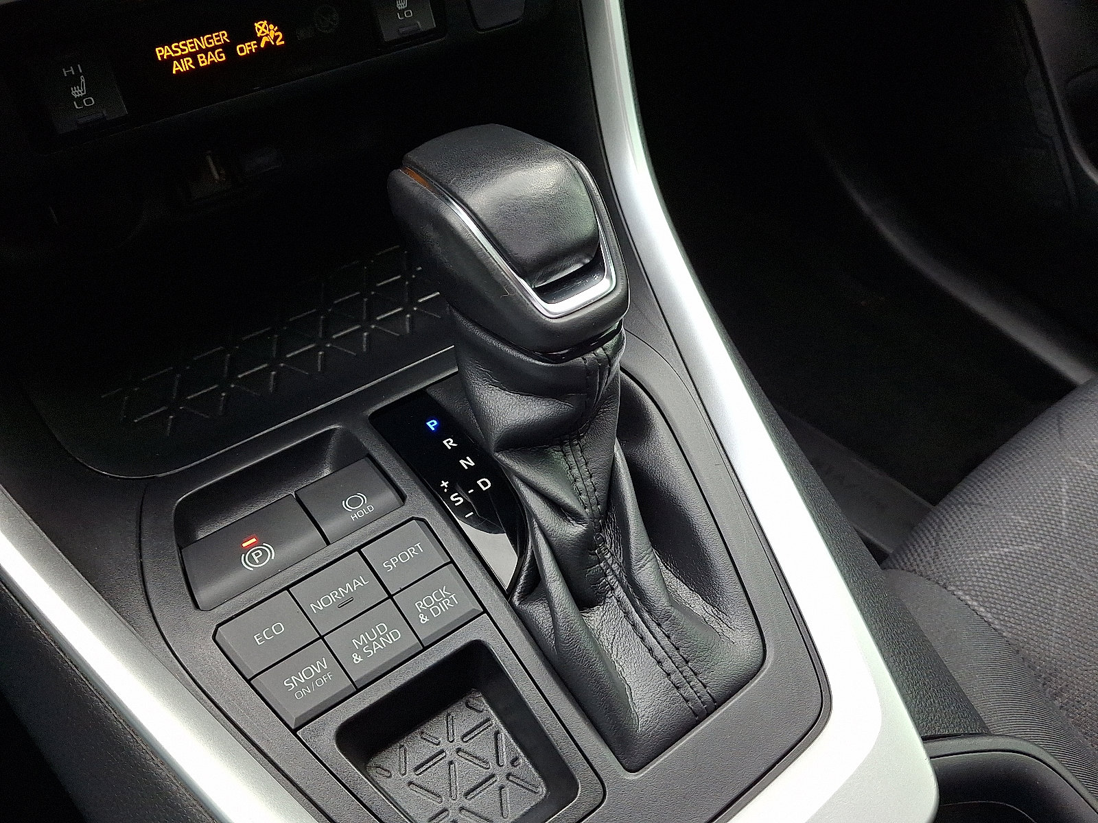 Used 2019 Toyota RAV4 XLE image 15