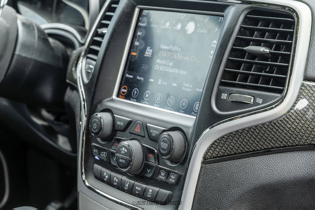 Used 2018 Jeep Grand Cherokee Trackhawk AWD/4WD image 29