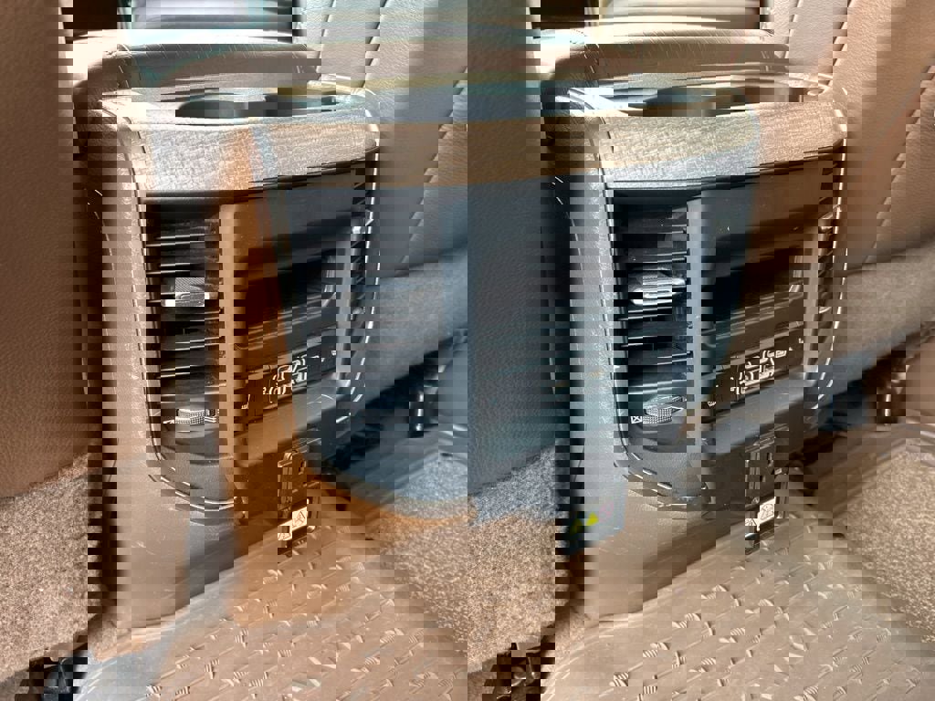 Used 2020 RAM 3500 Limited image 19