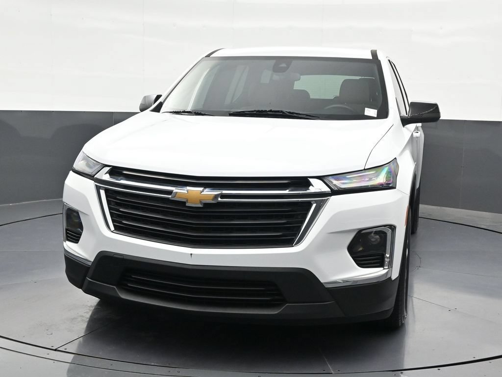 Used 2023 Chevrolet Traverse LS FWD image 9