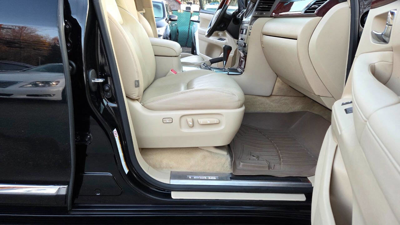 Used 2011 Lexus LX 570 4WD image 46