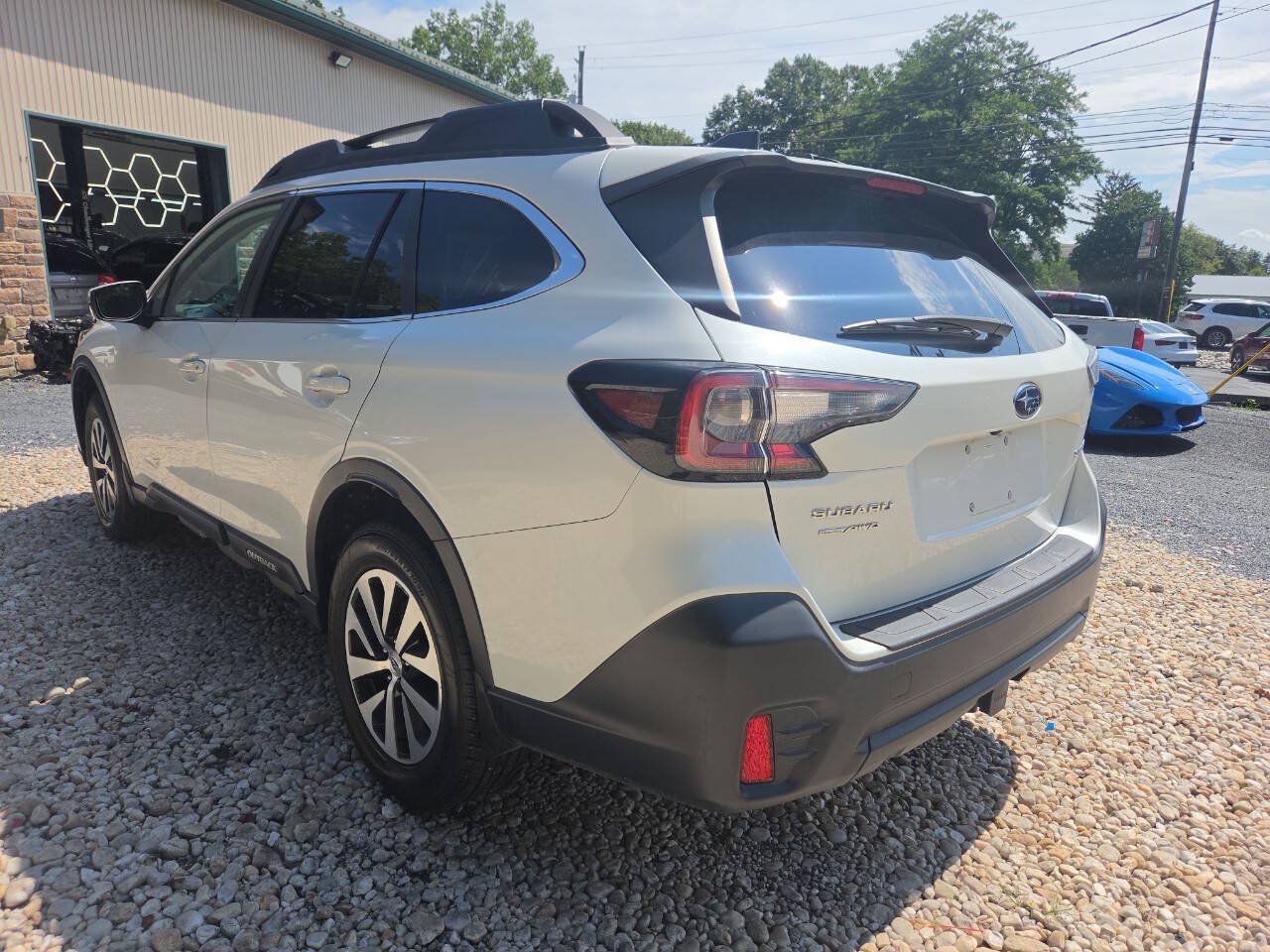Used 2021 Subaru Outback Premium AWD/4WD image 4