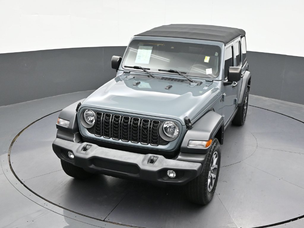 Used 2024 Jeep Wrangler Unlimited Sport AWD/4WD image 24