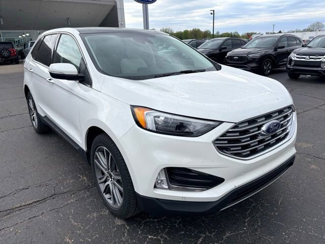 Used 2023 Ford Edge Titanium w/ Class II Trailer Tow Package AWD/4WD image 10