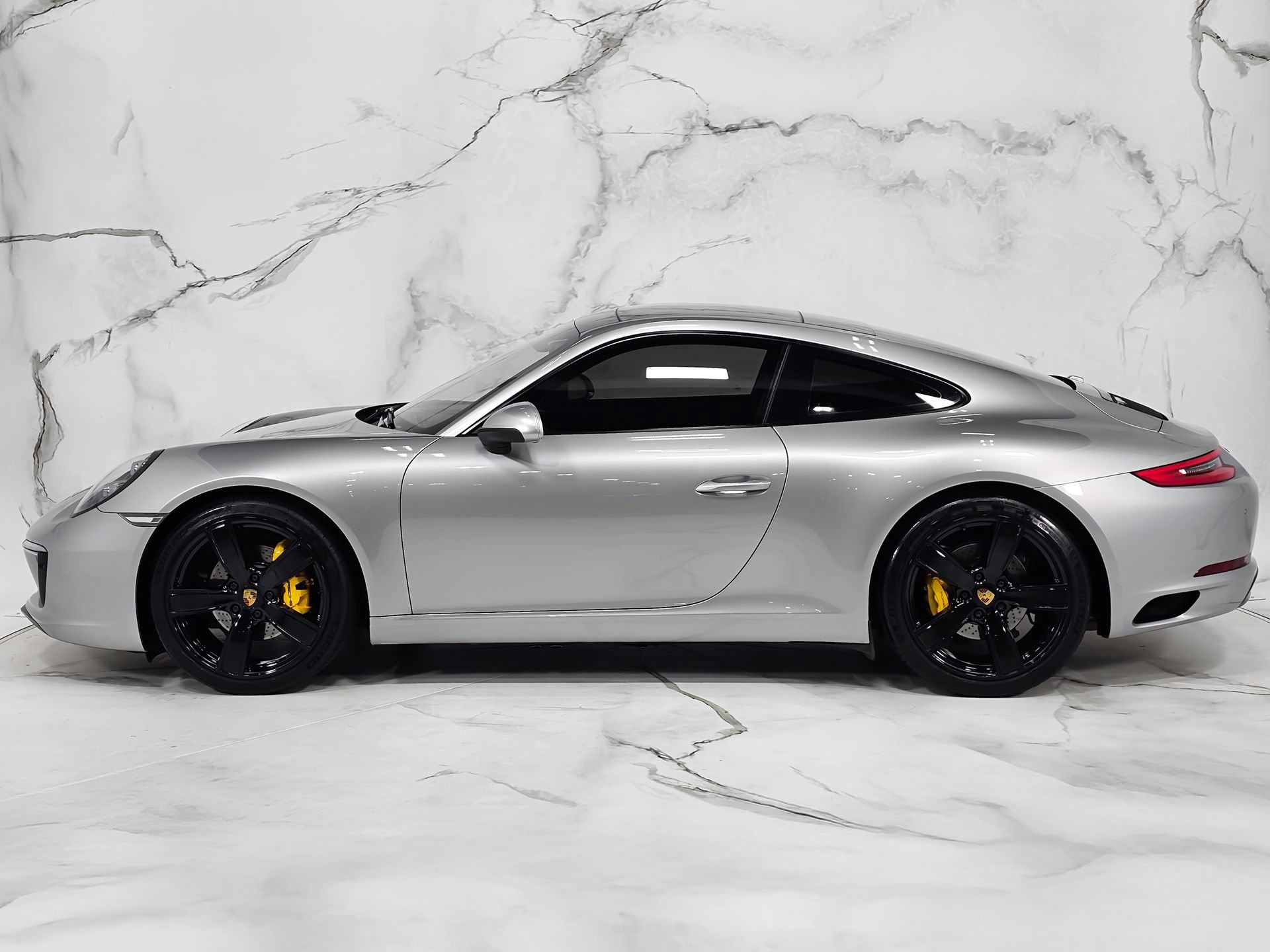Used 2019 Porsche 911 Carrera RWD image 8