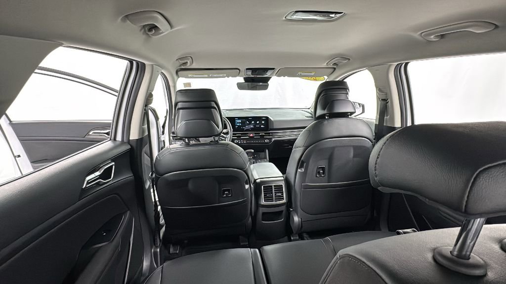 Used 2026 Kia Sportage EX image 18