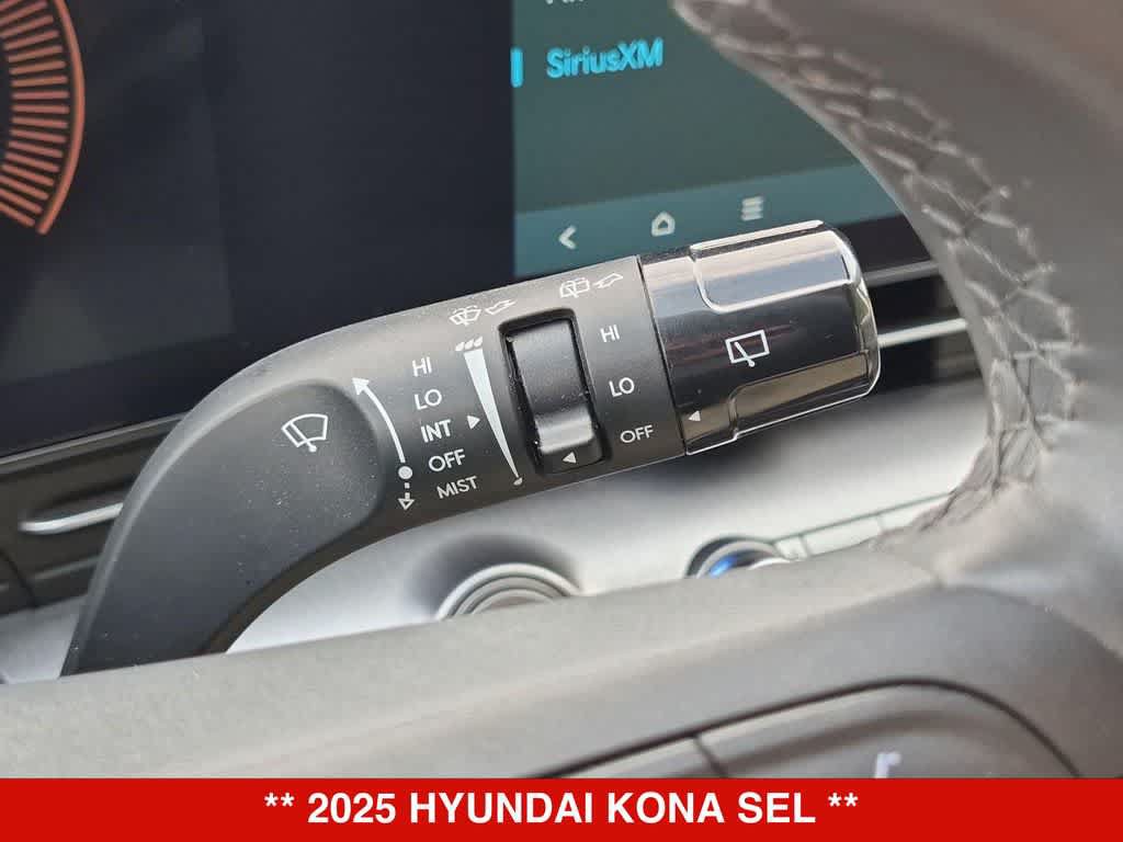 Used 2025 Hyundai Kona SEL FWD image 25