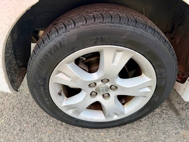 Used 2010 Toyota Matrix image 11