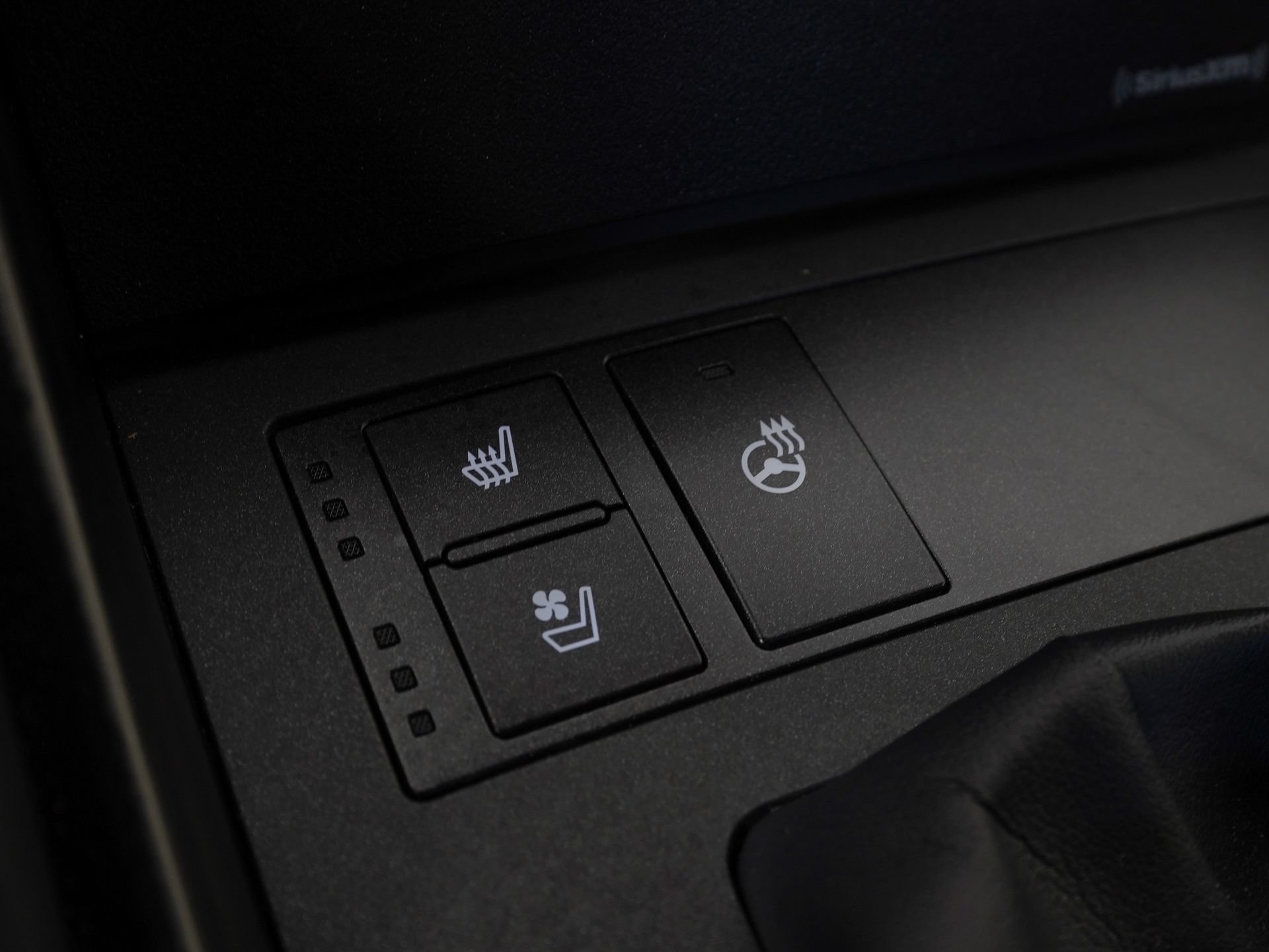 Used 2022 Lexus IS 350 F Sport AWD/4WD image 21