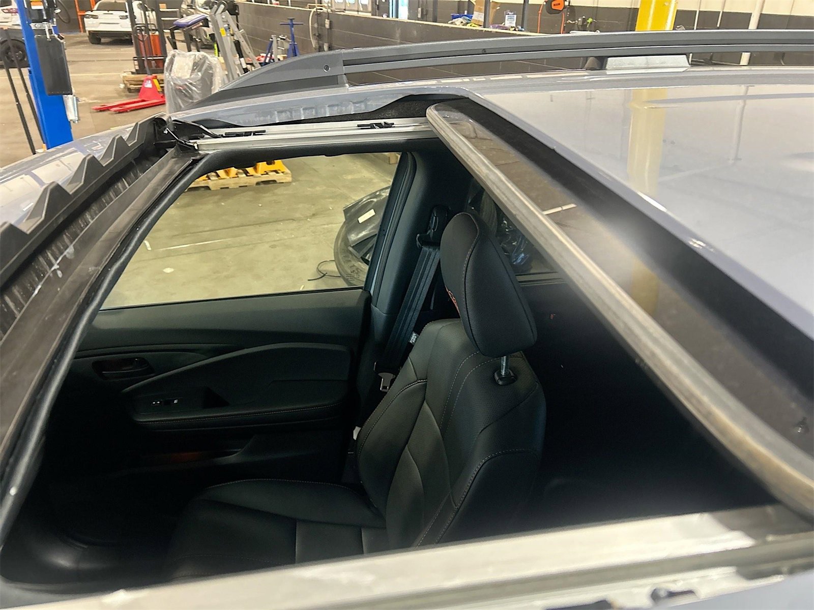 Used 2025 Honda Passport TrailSport image 23