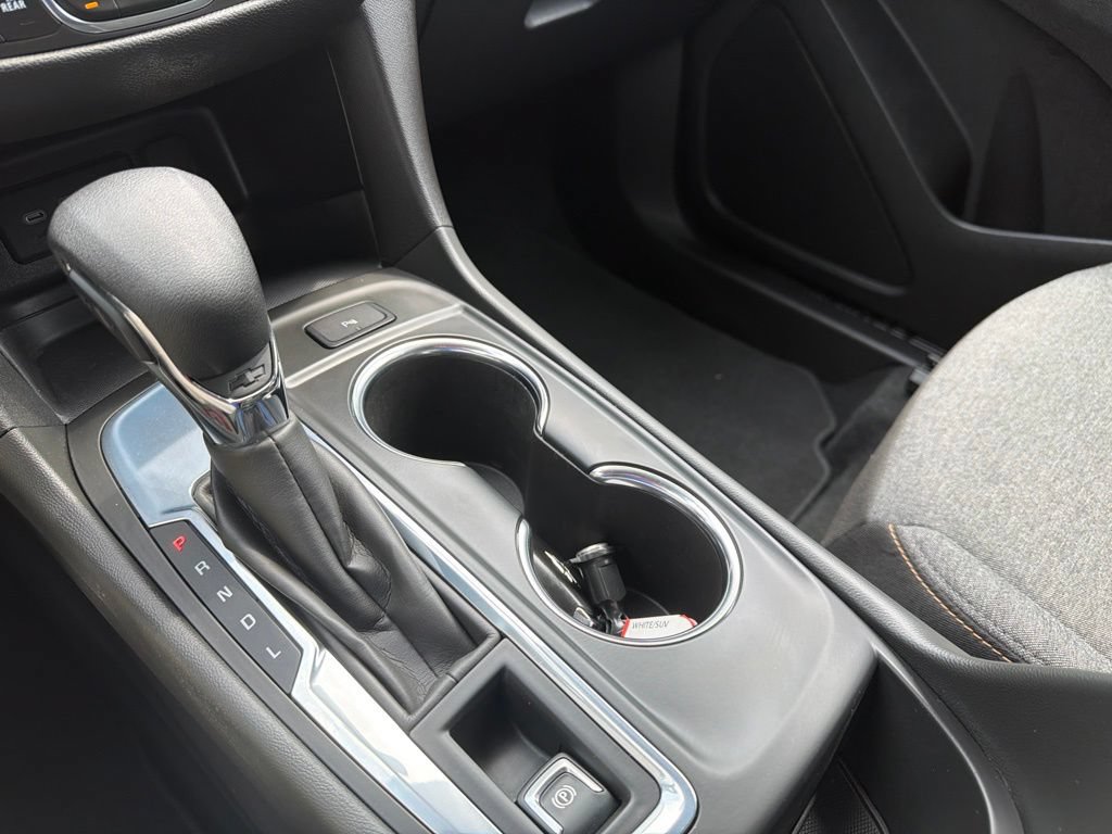 Used 2024 Chevrolet Equinox LT FWD image 16