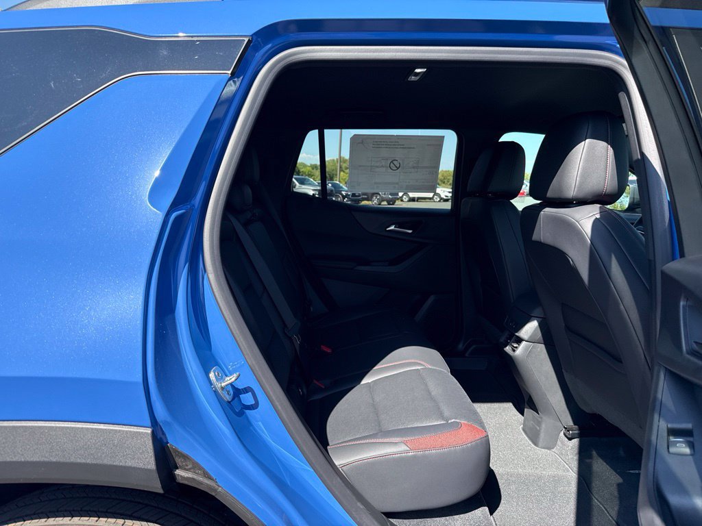 New 2027 Chevrolet Equinox RS w/ Safety and Technology Package AWD/4WD image 12