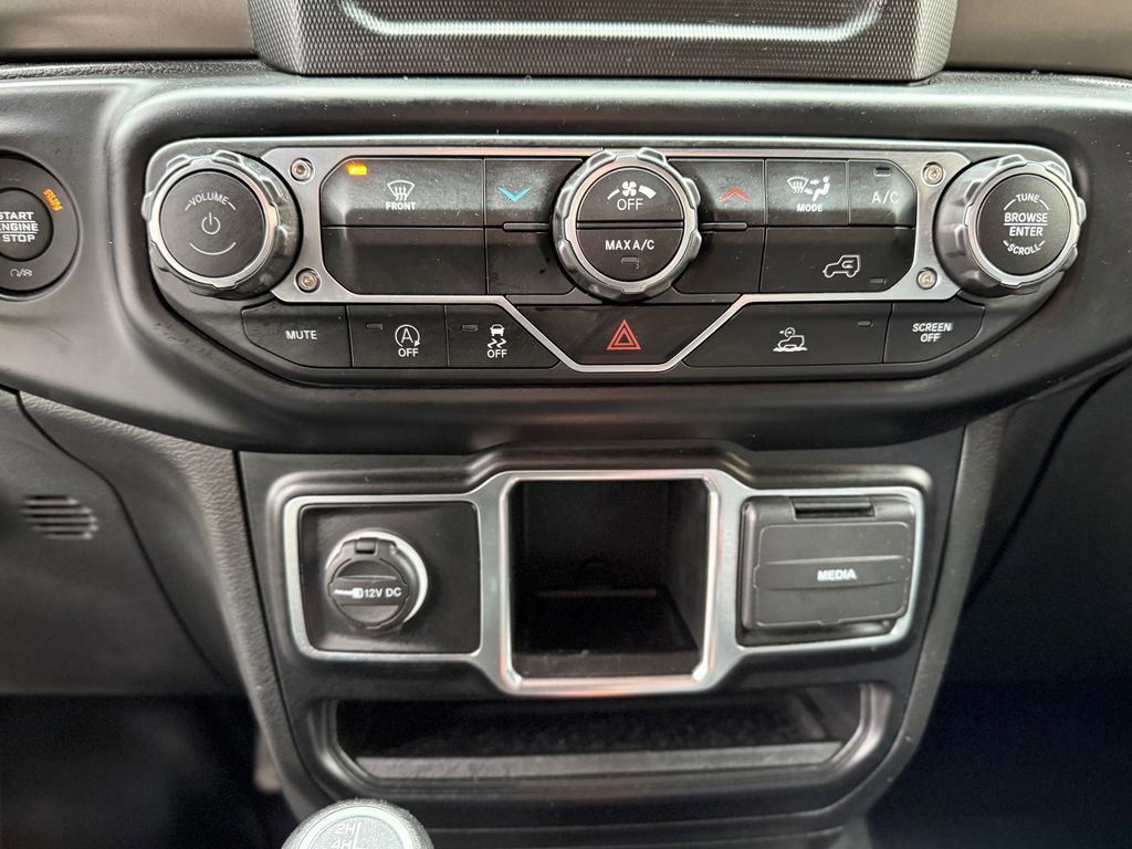 Used 2022 Jeep Gladiator Sport AWD/4WD image 25