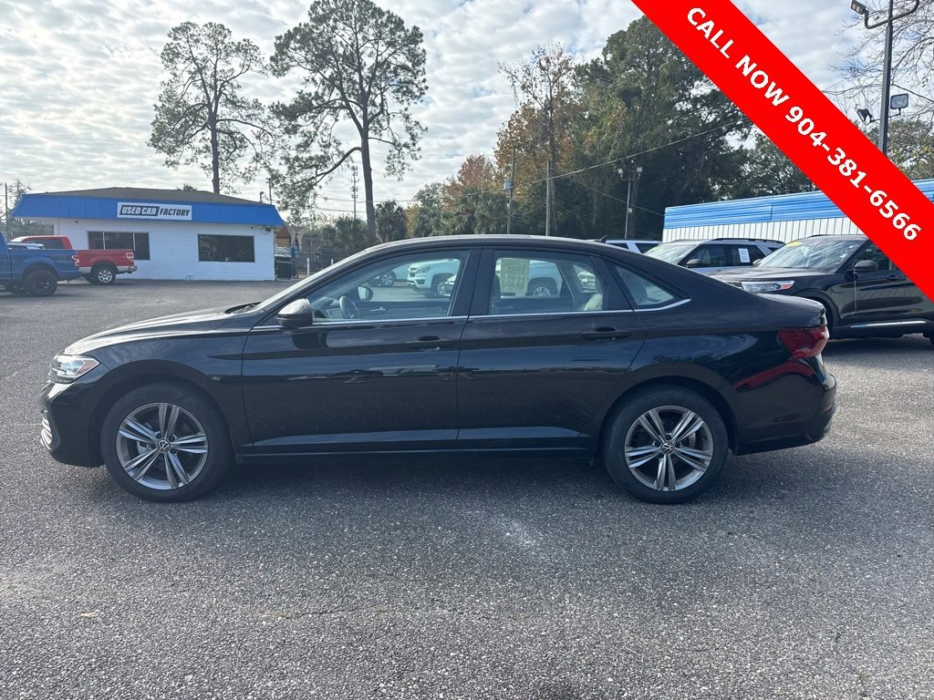 Used 2024 Volkswagen Jetta SE image 6