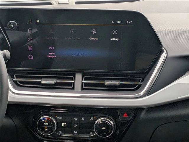 New 2026 Chevrolet Trax LT w/ Driver Confidence Package image 11