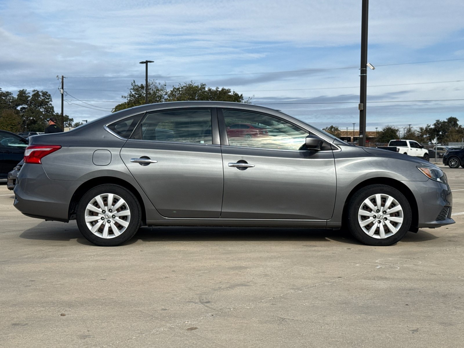 Used 2018 Nissan Sentra S FWD image 6