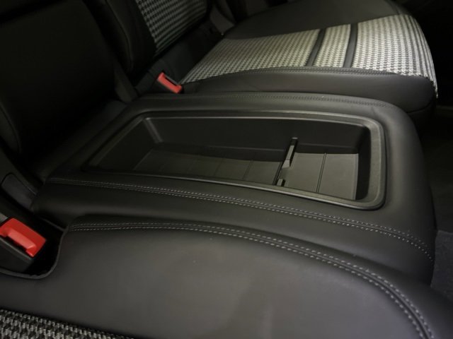 Used 2024 Porsche Cayenne Coupe image 66