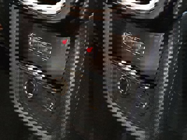 Used 2022 Lincoln Nautilus Reserve image 9