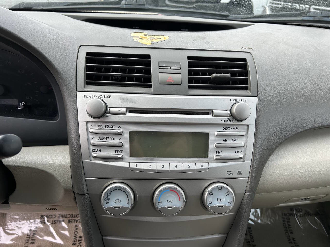 Used 2010 Toyota Camry LE image 13