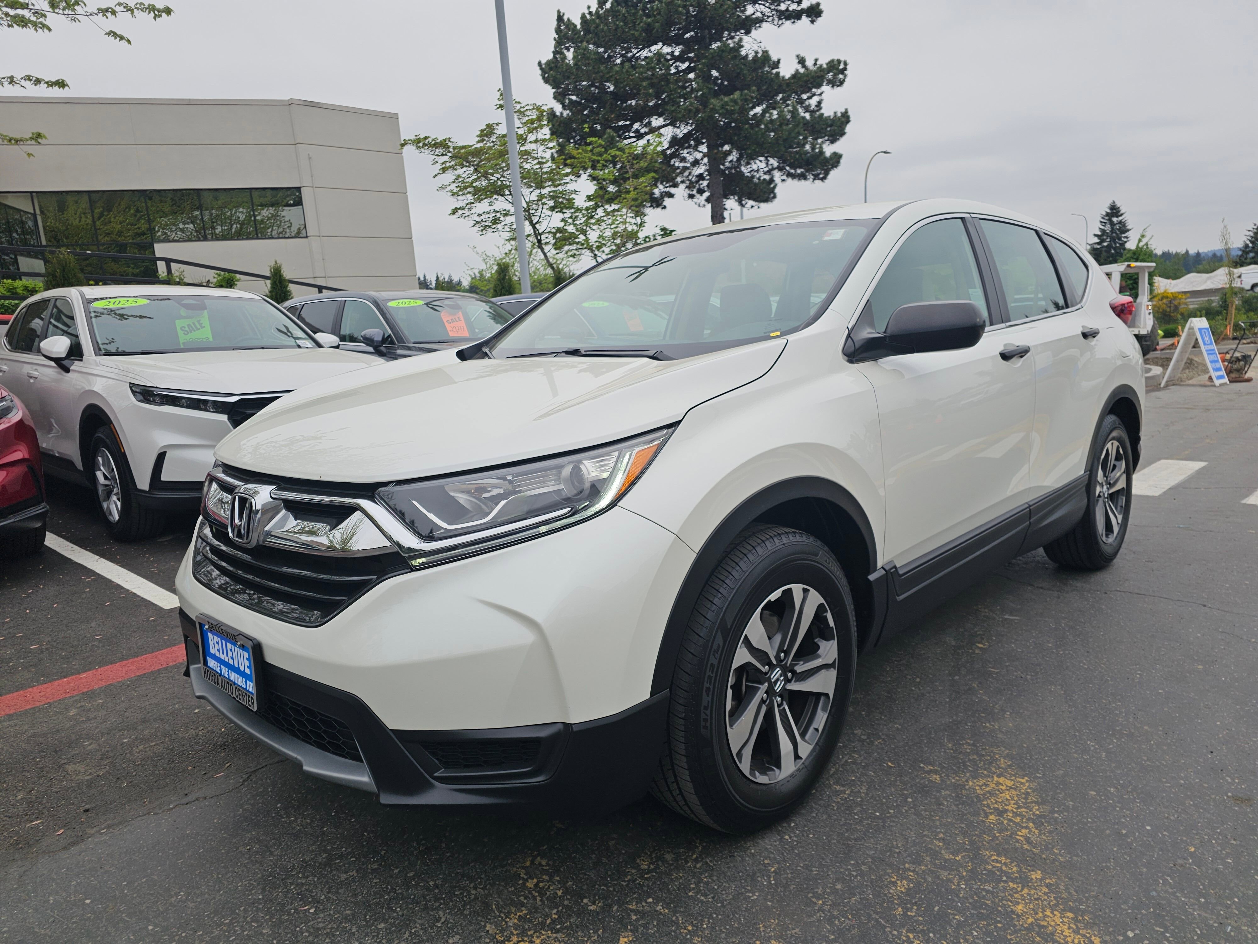 Used 2017 Honda CR-V LX image 3