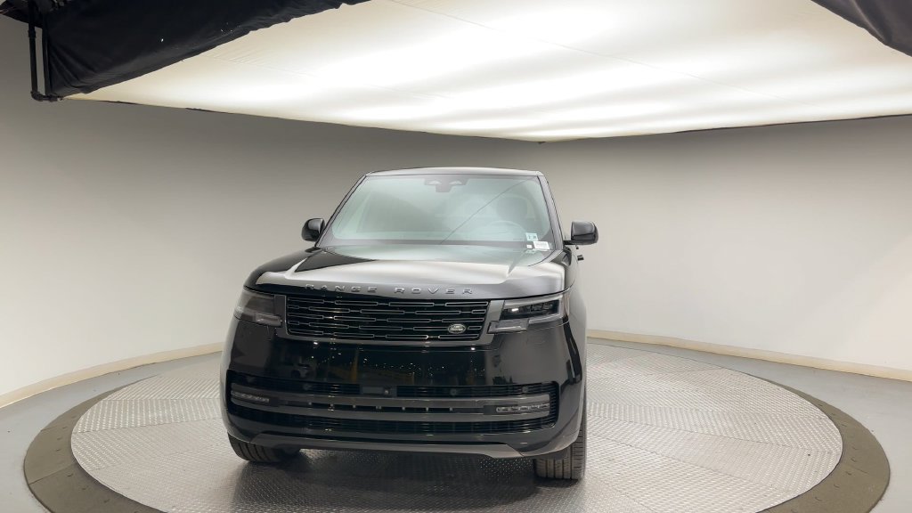 Certified 2025 Land Rover Range Rover SE AWD/4WD image 7