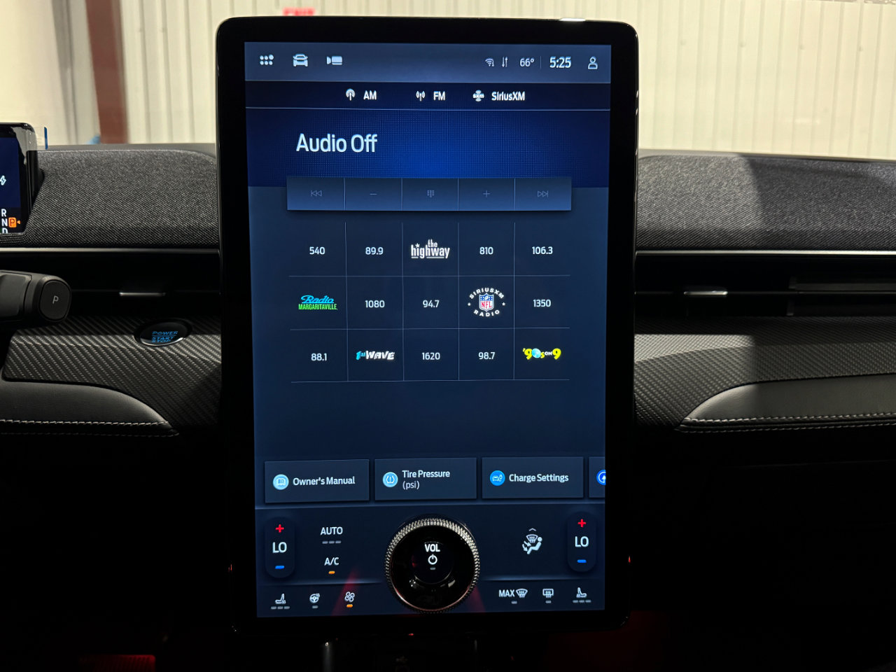 Used 2025 Ford Mustang Mach-E Premium image 34