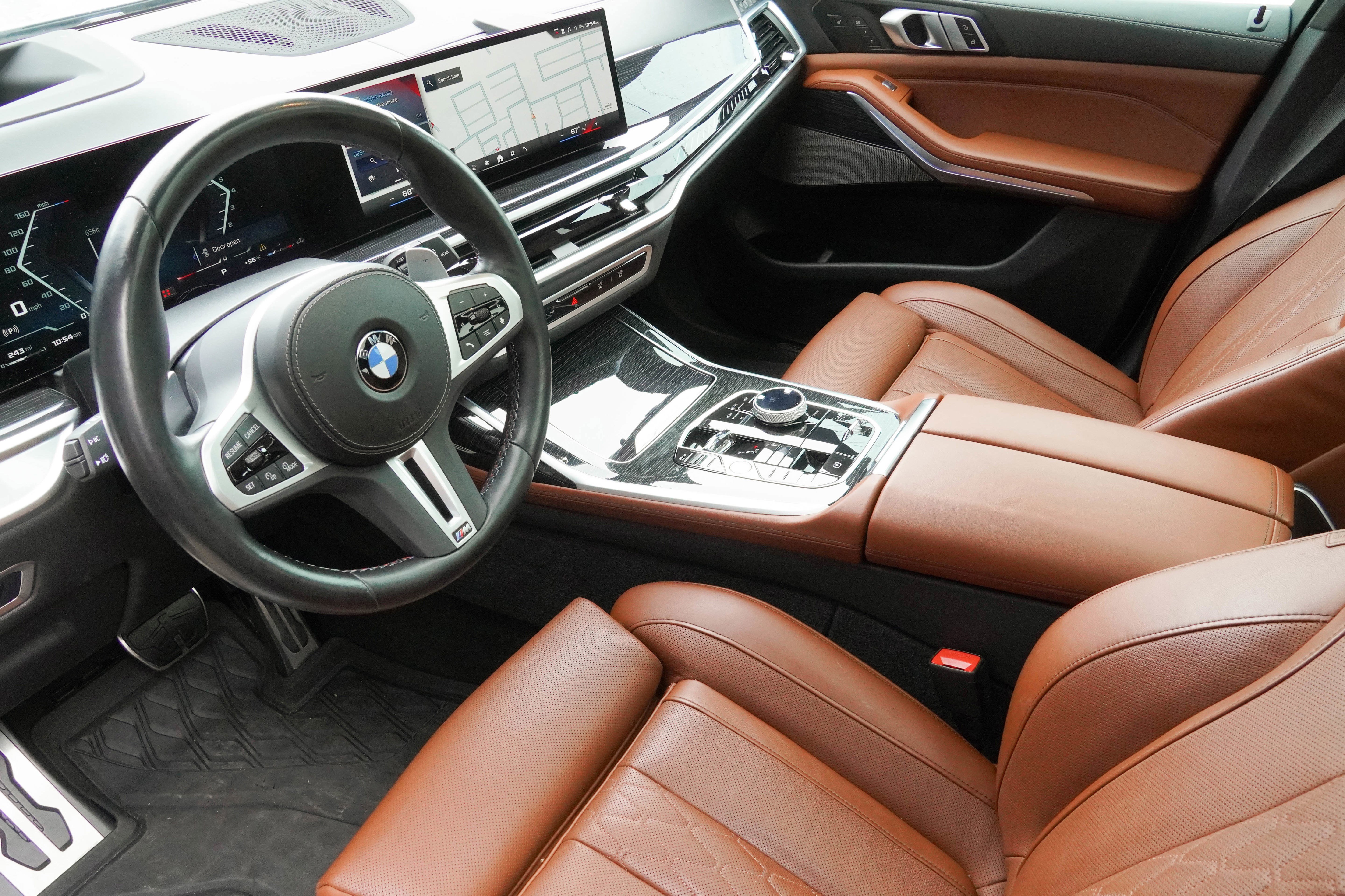 Certified 2024 BMW X7 M60i w/ Executive Package image 9