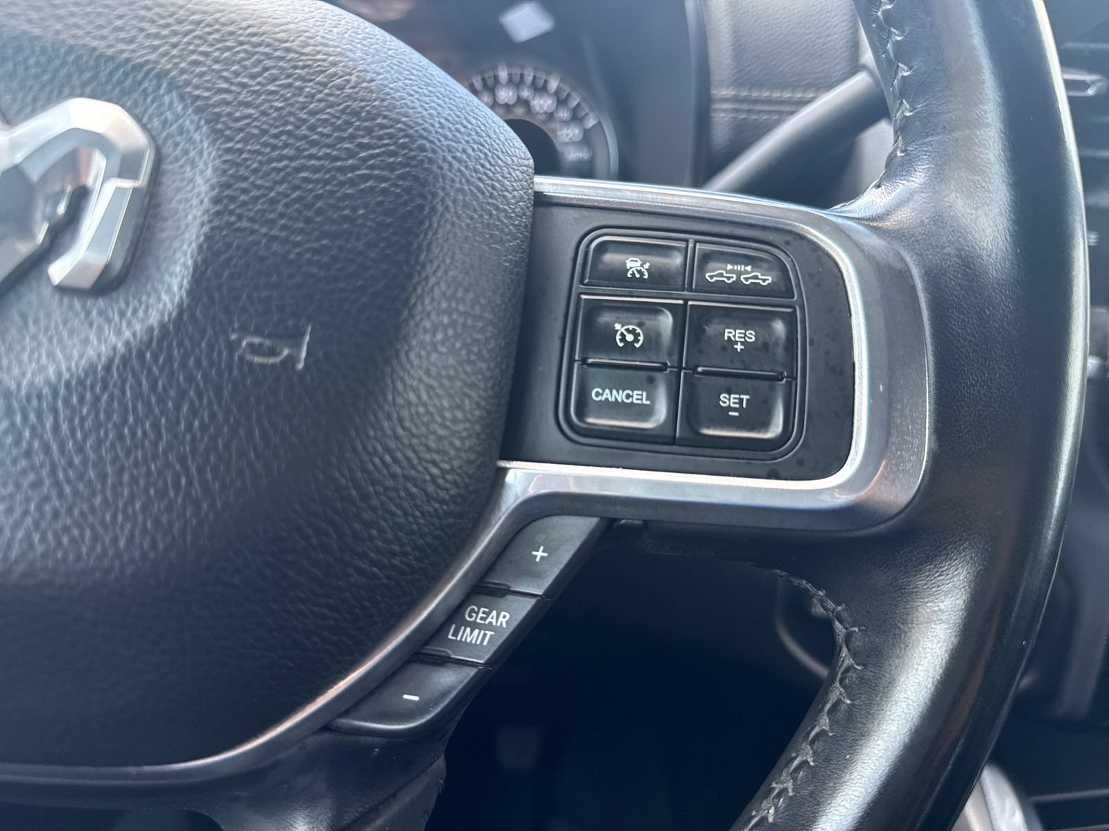 Used 2021 RAM 3500 Laramie w/ Safety Group B AWD/4WD image 31