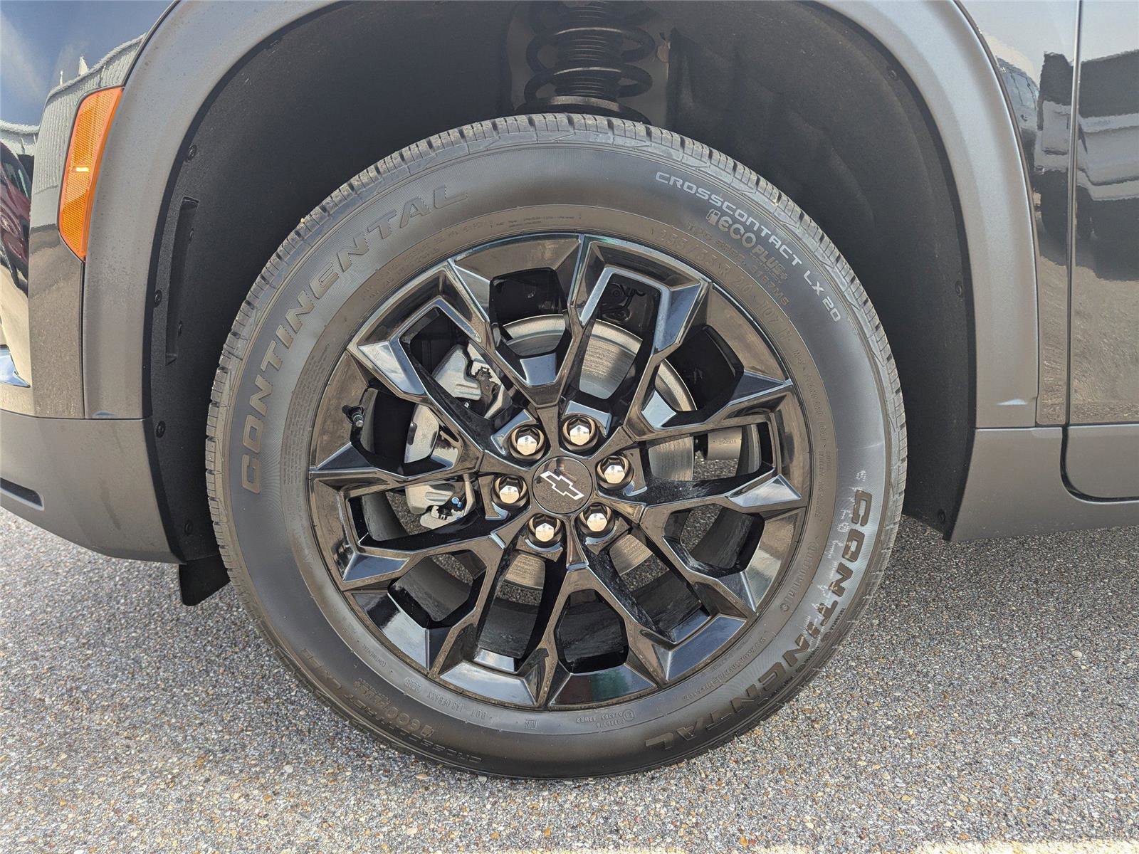 New 2025 Chevrolet Suburban Premier image 38